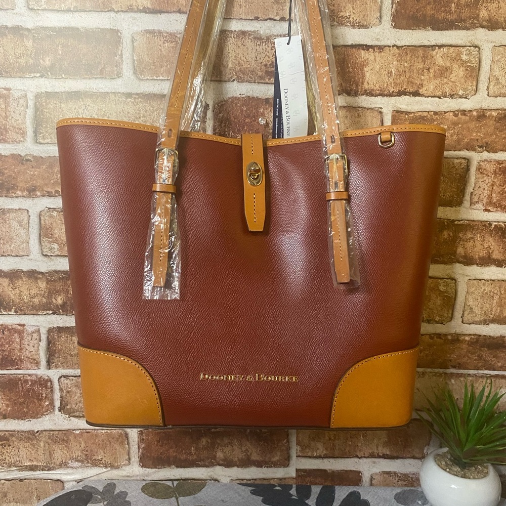 Dooney & Bourke Dover Tote nwt - Picture 4 of 9